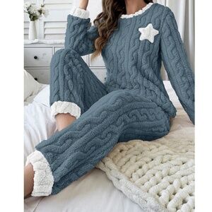 #181 BellanBlue Cozy Cable Knit Pajama Set in Blue and White